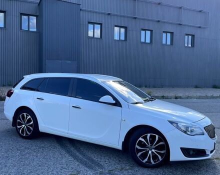 Белый Опель Инсигния, объемом двигателя 2 л и пробегом 246 тыс. км за 9100 $, фото 4 на Automoto.ua