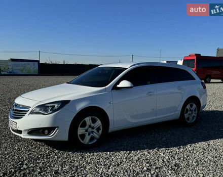 Білий Опель Інсігнія, об'ємом двигуна 1.96 л та пробігом 278 тис. км за 10000 $, фото 17 на Automoto.ua