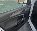 Белый Опель Инсигния, объемом двигателя 2 л и пробегом 330 тыс. км за 7300 $, фото 9 на Automoto.ua