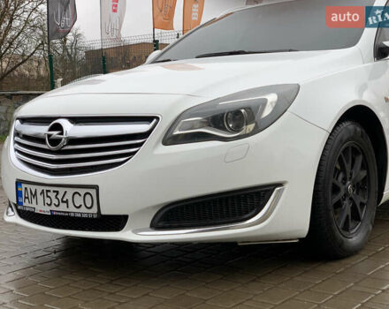 Белый Опель Инсигния, объемом двигателя 2 л и пробегом 179 тыс. км за 9399 $, фото 10 на Automoto.ua