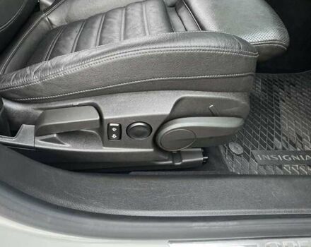 Білий Опель Інсігнія, об'ємом двигуна 2 л та пробігом 191 тис. км за 8200 $, фото 26 на Automoto.ua