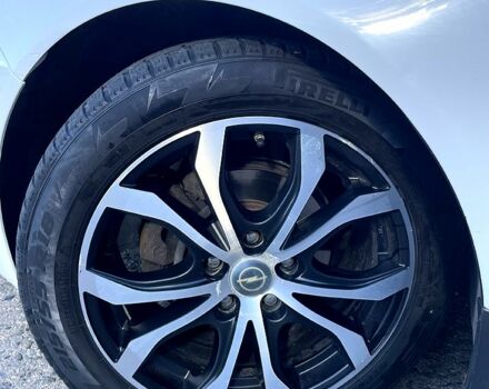 Белый Опель Инсигния, объемом двигателя 2 л и пробегом 246 тыс. км за 9100 $, фото 12 на Automoto.ua