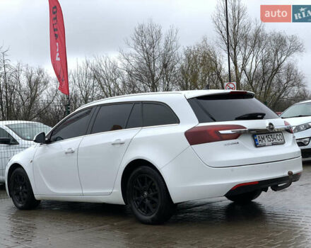 Белый Опель Инсигния, объемом двигателя 2 л и пробегом 179 тыс. км за 9399 $, фото 16 на Automoto.ua