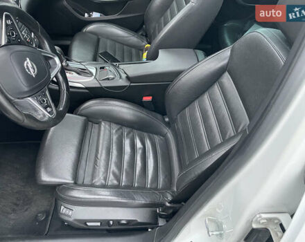 Білий Опель Інсігнія, об'ємом двигуна 1.96 л та пробігом 298 тис. км за 10800 $, фото 27 на Automoto.ua