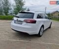 Белый Опель Инсигния, объемом двигателя 1.96 л и пробегом 280 тыс. км за 10200 $, фото 3 на Automoto.ua