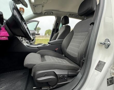 Опель Инсигния 2014 в Дрогобыче на Automoto.ua Белый Опель Инсигния, объемом двигателя 2 л и пробегом 187 тыс. км за 10500 $, фото 8 на Automoto.ua