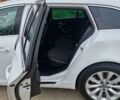 Белый Опель Инсигния, объемом двигателя 1.96 л и пробегом 280 тыс. км за 9299 $, фото 7 на Automoto.ua