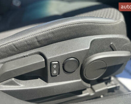 Білий Опель Інсігнія, об'ємом двигуна 2 л та пробігом 334 тис. км за 9150 $, фото 26 на Automoto.ua