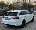 Белый Опель Инсигния, объемом двигателя 1.96 л и пробегом 320 тыс. км за 8500 $, фото 4 на Automoto.ua