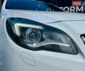 Белый Опель Инсигния, объемом двигателя 2 л и пробегом 250 тыс. км за 11890 $, фото 2 на Automoto.ua