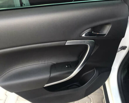 Білий Опель Інсігнія, об'ємом двигуна 2 л та пробігом 210 тис. км за 10800 $, фото 24 на Automoto.ua