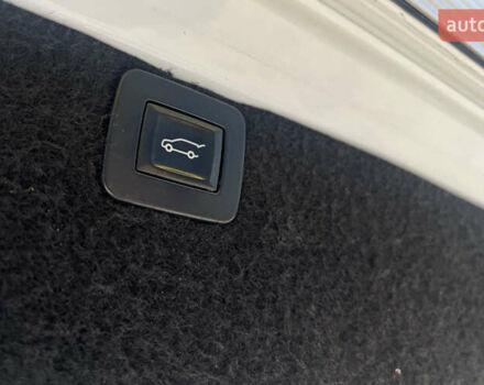 Білий Опель Інсігнія, об'ємом двигуна 2 л та пробігом 334 тис. км за 9150 $, фото 28 на Automoto.ua