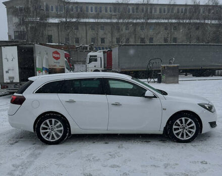 Белый Опель Инсигния, объемом двигателя 1.96 л и пробегом 192 тыс. км за 8999 $, фото 9 на Automoto.ua