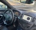 Белый Опель Инсигния, объемом двигателя 2 л и пробегом 297 тыс. км за 10700 $, фото 10 на Automoto.ua