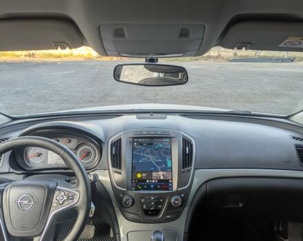 Белый Опель Инсигния, объемом двигателя 2 л и пробегом 230 тыс. км за 9500 $, фото 5 на Automoto.ua