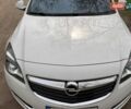 Белый Опель Инсигния, объемом двигателя 2 л и пробегом 224 тыс. км за 10600 $, фото 10 на Automoto.ua