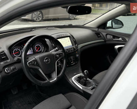 Белый Опель Инсигния, объемом двигателя 1.96 л и пробегом 241 тыс. км за 9800 $, фото 30 на Automoto.ua