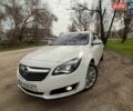 Белый Опель Инсигния, объемом двигателя 2 л и пробегом 224 тыс. км за 10600 $, фото 2 на Automoto.ua