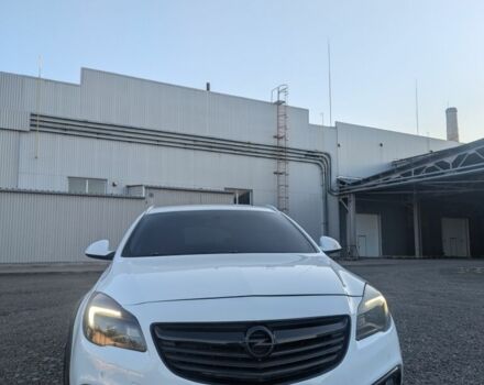 Белый Опель Инсигния, объемом двигателя 2 л и пробегом 230 тыс. км за 9500 $, фото 1 на Automoto.ua