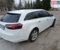 Білий Опель Інсігнія, об'ємом двигуна 1.96 л та пробігом 300 тис. км за 12999 $, фото 3 на Automoto.ua
