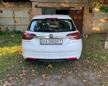 Білий Опель Інсігнія, об'ємом двигуна 1.96 л та пробігом 291 тис. км за 10226 $, фото 4 на Automoto.ua