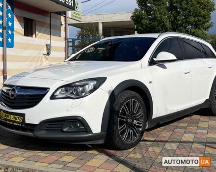 Белый Опель Инсигния, объемом двигателя 2 л и пробегом 194 тыс. км за 12500 $, фото 2 на Automoto.ua