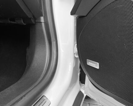 Білий Опель Інсігнія, об'ємом двигуна 2 л та пробігом 315 тис. км за 9800 $, фото 11 на Automoto.ua