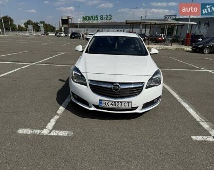 Белый Опель Инсигния, объемом двигателя 1.96 л и пробегом 295 тыс. км за 12000 $, фото 2 на Automoto.ua