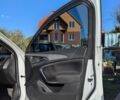 Білий Опель Інсігнія, об'ємом двигуна 1.96 л та пробігом 230 тис. км за 10500 $, фото 15 на Automoto.ua