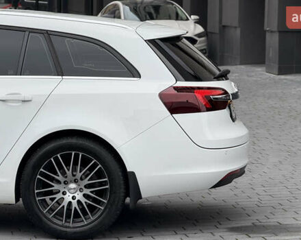 Белый Опель Инсигния, объемом двигателя 1.96 л и пробегом 241 тыс. км за 9800 $, фото 17 на Automoto.ua