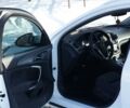 Белый Опель Инсигния, объемом двигателя 1.96 л и пробегом 319 тыс. км за 8600 $, фото 9 на Automoto.ua