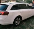 Белый Опель Инсигния, объемом двигателя 2 л и пробегом 261 тыс. км за 9450 $, фото 4 на Automoto.ua