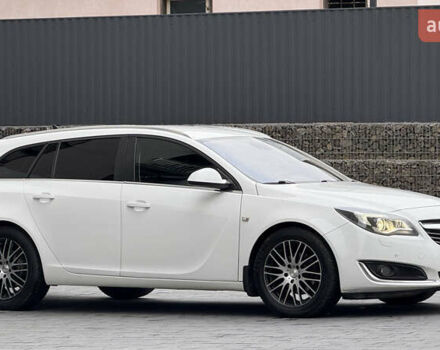 Белый Опель Инсигния, объемом двигателя 1.96 л и пробегом 241 тыс. км за 9800 $, фото 7 на Automoto.ua