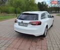 Білий Опель Інсігнія, об'ємом двигуна 1.96 л та пробігом 217 тис. км за 11000 $, фото 3 на Automoto.ua