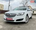 Белый Опель Инсигния, объемом двигателя 2 л и пробегом 248 тыс. км за 11200 $, фото 2 на Automoto.ua