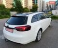 Белый Опель Инсигния, объемом двигателя 2 л и пробегом 248 тыс. км за 9650 $, фото 9 на Automoto.ua