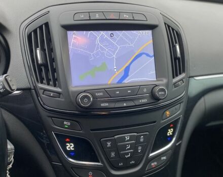 Белый Опель Инсигния, объемом двигателя 2 л и пробегом 320 тыс. км за 9349 $, фото 6 на Automoto.ua