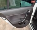 Белый Опель Инсигния, объемом двигателя 2 л и пробегом 224 тыс. км за 10600 $, фото 22 на Automoto.ua