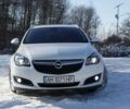 Белый Опель Инсигния, объемом двигателя 1.96 л и пробегом 319 тыс. км за 8600 $, фото 6 на Automoto.ua