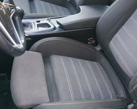 Белый Опель Инсигния, объемом двигателя 1.6 л и пробегом 170 тыс. км за 9900 $, фото 15 на Automoto.ua