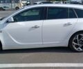 Білий Опель Інсігнія, об'ємом двигуна 1.96 л та пробігом 234 тис. км за 15000 $, фото 1 на Automoto.ua