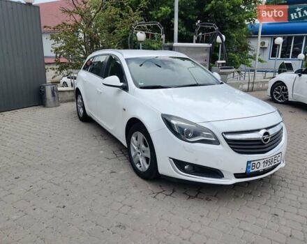 Белый Опель Инсигния, объемом двигателя 1.6 л и пробегом 234 тыс. км за 10000 $, фото 5 на Automoto.ua
