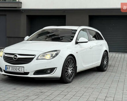 Белый Опель Инсигния, объемом двигателя 1.96 л и пробегом 241 тыс. км за 9800 $, фото 1 на Automoto.ua