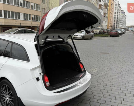 Белый Опель Инсигния, объемом двигателя 1.96 л и пробегом 241 тыс. км за 9800 $, фото 24 на Automoto.ua