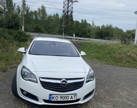 Білий Опель Інсігнія, об'ємом двигуна 2 л та пробігом 315 тис. км за 9800 $, фото 4 на Automoto.ua