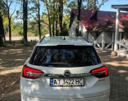 Білий Опель Інсігнія, об'ємом двигуна 2 л та пробігом 265 тис. км за 8200 $, фото 6 на Automoto.ua