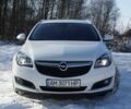 Белый Опель Инсигния, объемом двигателя 2 л и пробегом 315 тыс. км за 8616 $, фото 1 на Automoto.ua