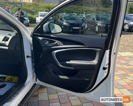 Белый Опель Инсигния, объемом двигателя 2 л и пробегом 194 тыс. км за 12500 $, фото 20 на Automoto.ua