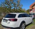 Білий Опель Інсігнія, об'ємом двигуна 1.96 л та пробігом 230 тис. км за 10500 $, фото 2 на Automoto.ua