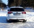 Білий Опель Інсігнія, об'ємом двигуна 2 л та пробігом 315 тис. км за 11200 $, фото 4 на Automoto.ua